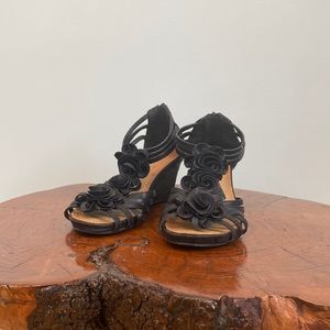 Unbranded Black Rose Detail Wedges, Size 7.5